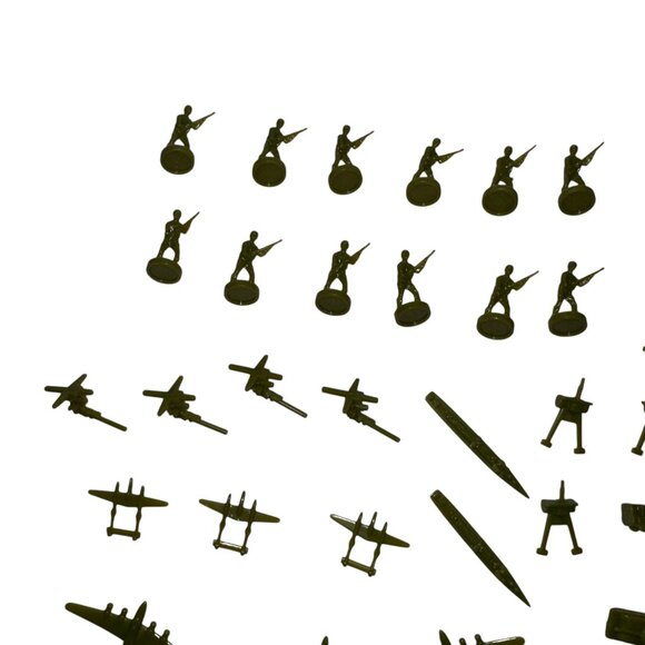 Hasbro Axis and Allies North Africa Board Game Green Plastic Miniatures Parts - Picture 2 of 4